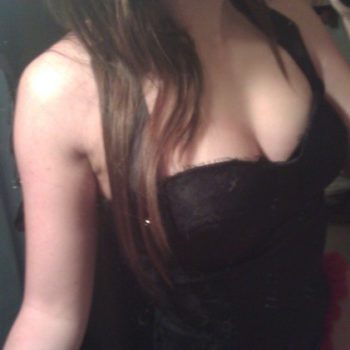 Profilo di Azelia, 23 anni, Numeri Prostitute a Cleto