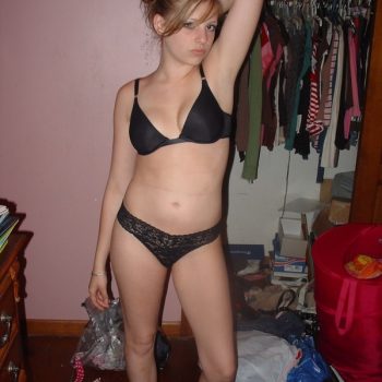 Profilo di Oumnia, 32 anni, Numeri Prostitute a Canterano