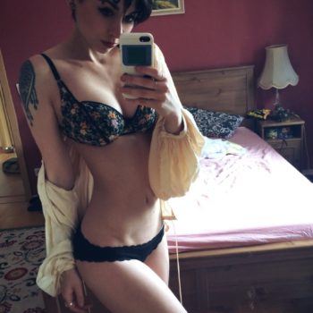 Profilo di Farzana, 32 anni, Numeri Prostitute a Folignano