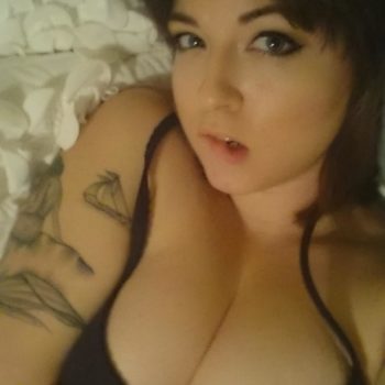 Profilo di Sandrine, 32 anni, Numeri Prostitute a Mezzenile