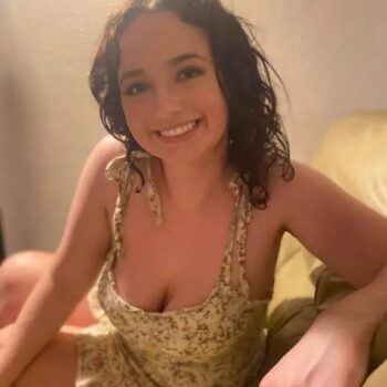 Profilo di Elisette, 30 anni, Numeri Prostitute a Pomarico