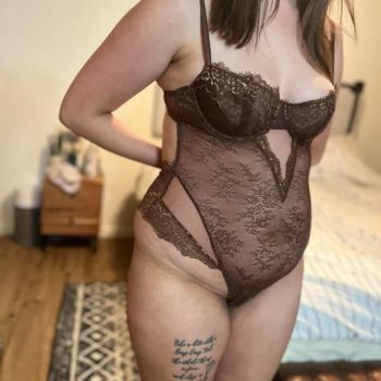 Profilo di Nedia, 39 anni, Numeri Prostitute a Rapone